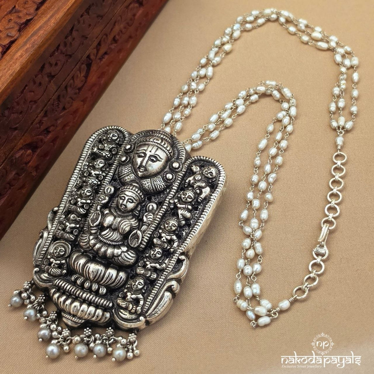 Divine Lakshmi Neckpiece (N12067)