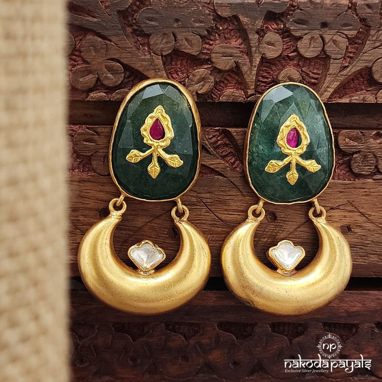 Unique Emerald Green Earrings (Ge9931)