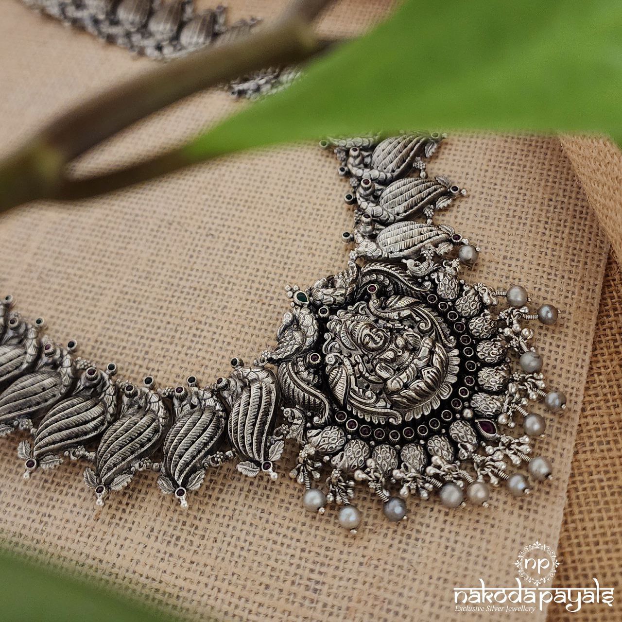 Graceful Lakshmi Peacock Pearl Neckpiece (N10080)