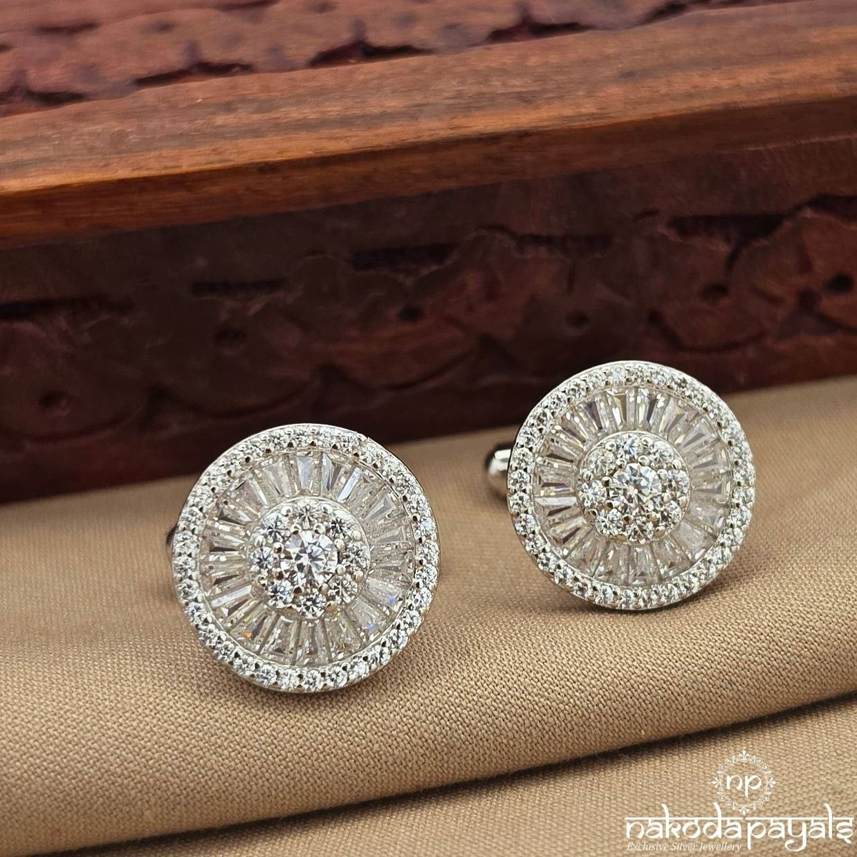 Elegant Crystal Cufflinks (CF0235)