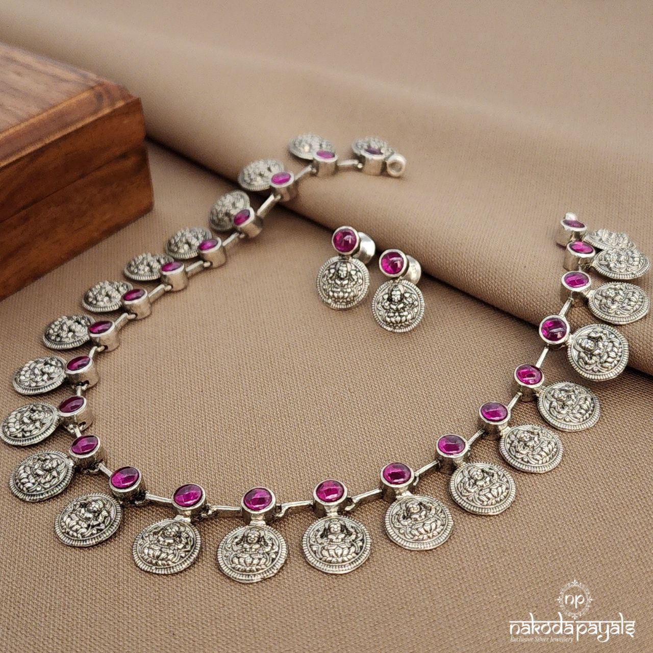 Pink Lakshmi Kasu Neckpiece With Earrings (N11371)
