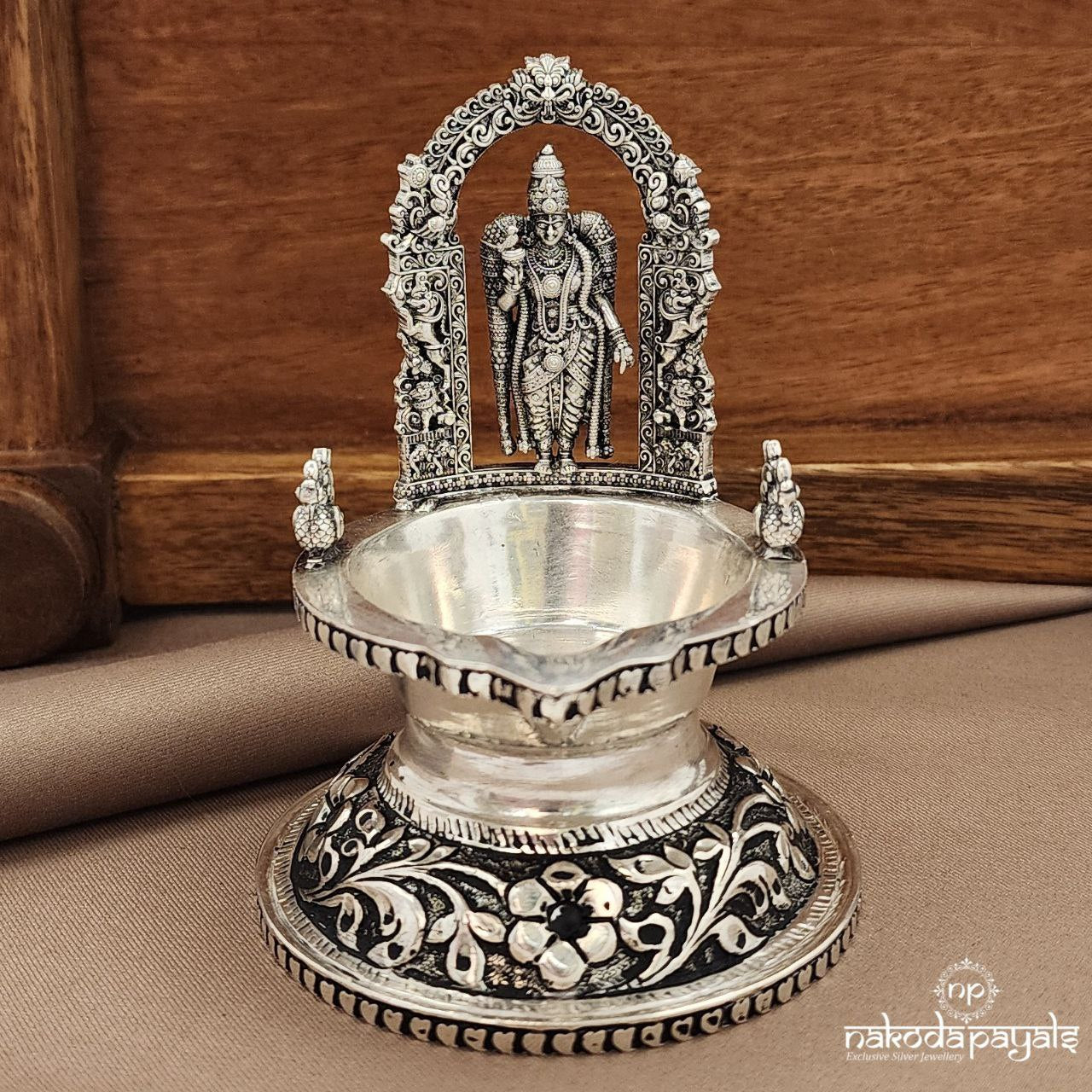 Oxidised Kamakshi Deepam (Aa2230)
