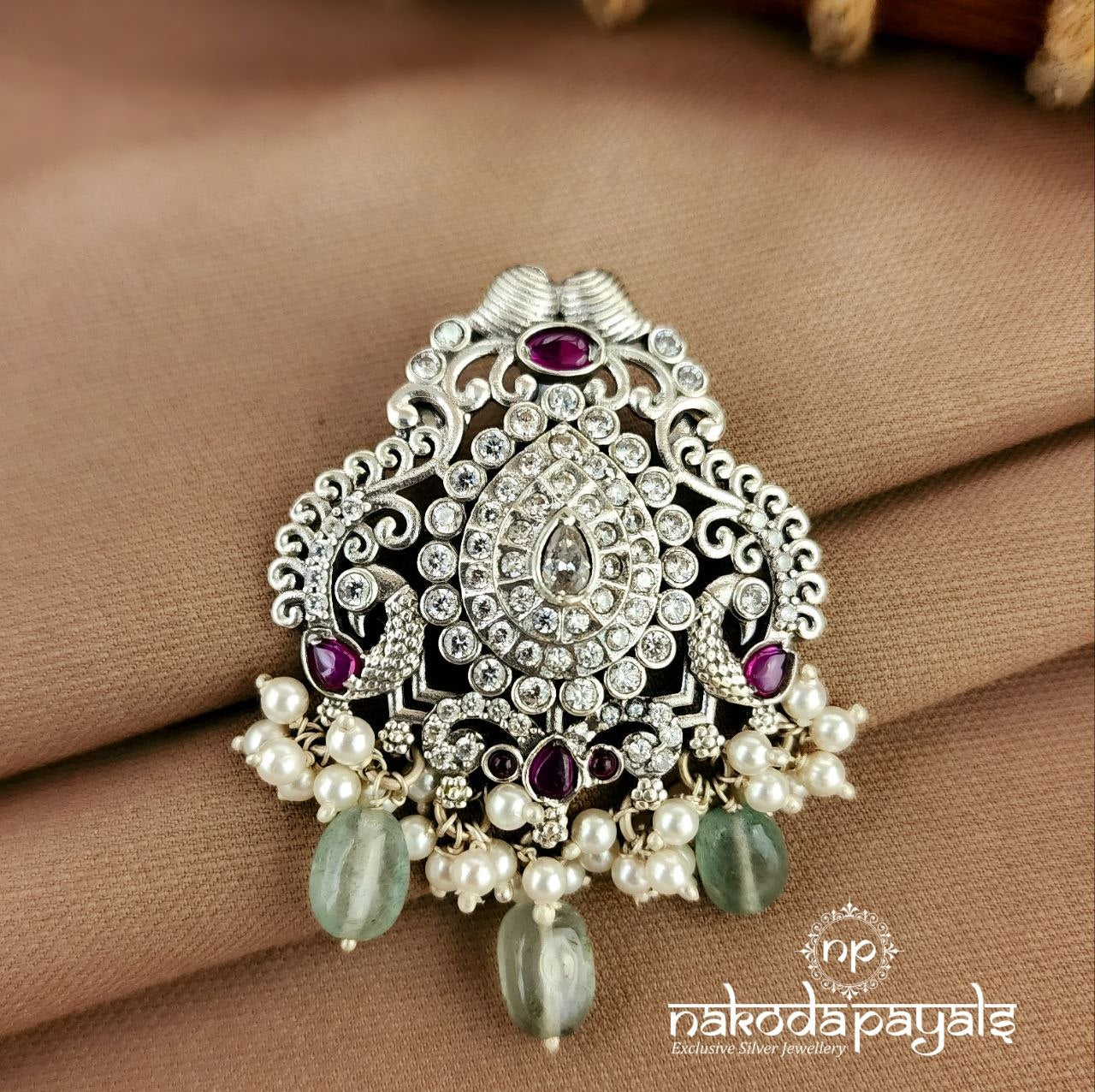 Whitish Green Drop Pendant (P2595)
