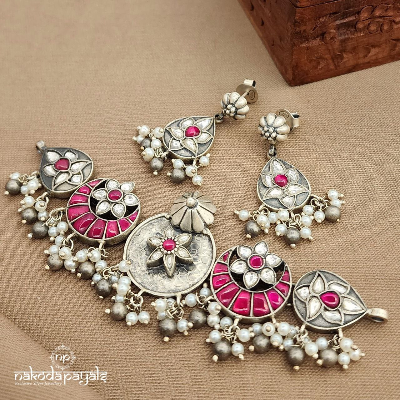 Half Moon Pink Choker With Earrings (N11253)