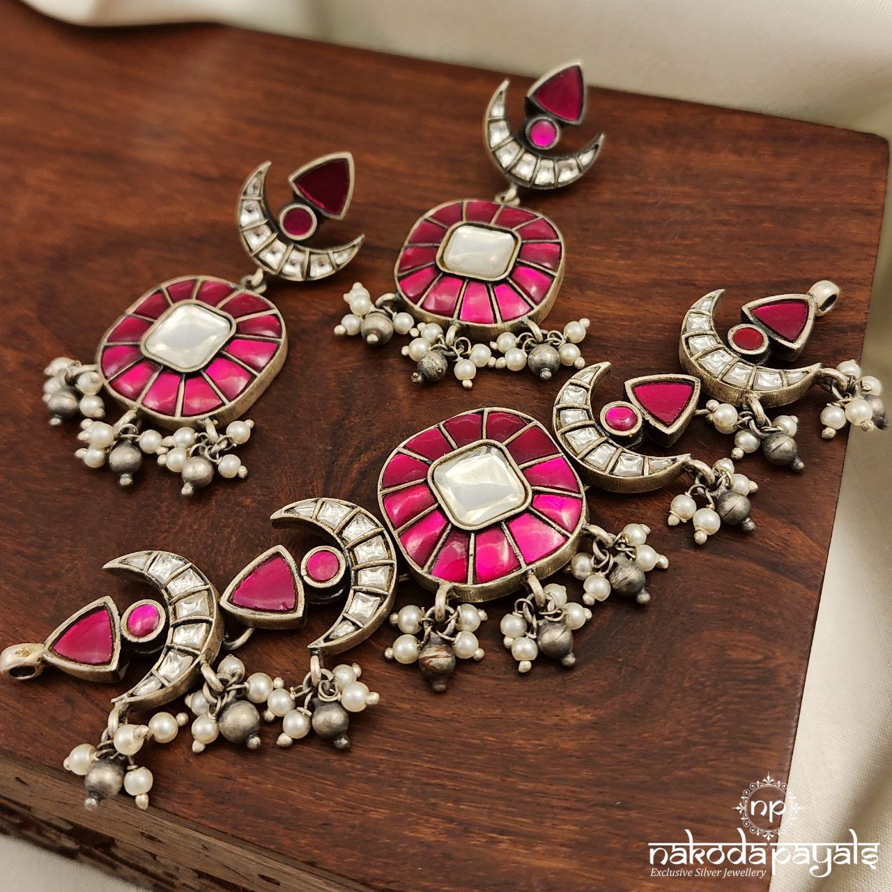 Half Moon Kundan Choker With Earrings (N10669)