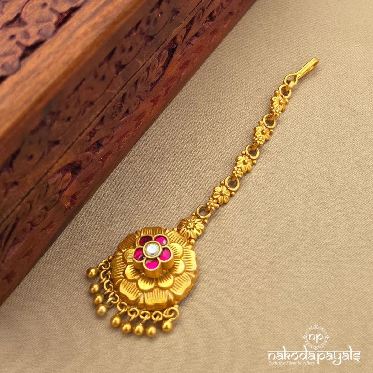 Stunning Floral Maati (Gm1283)