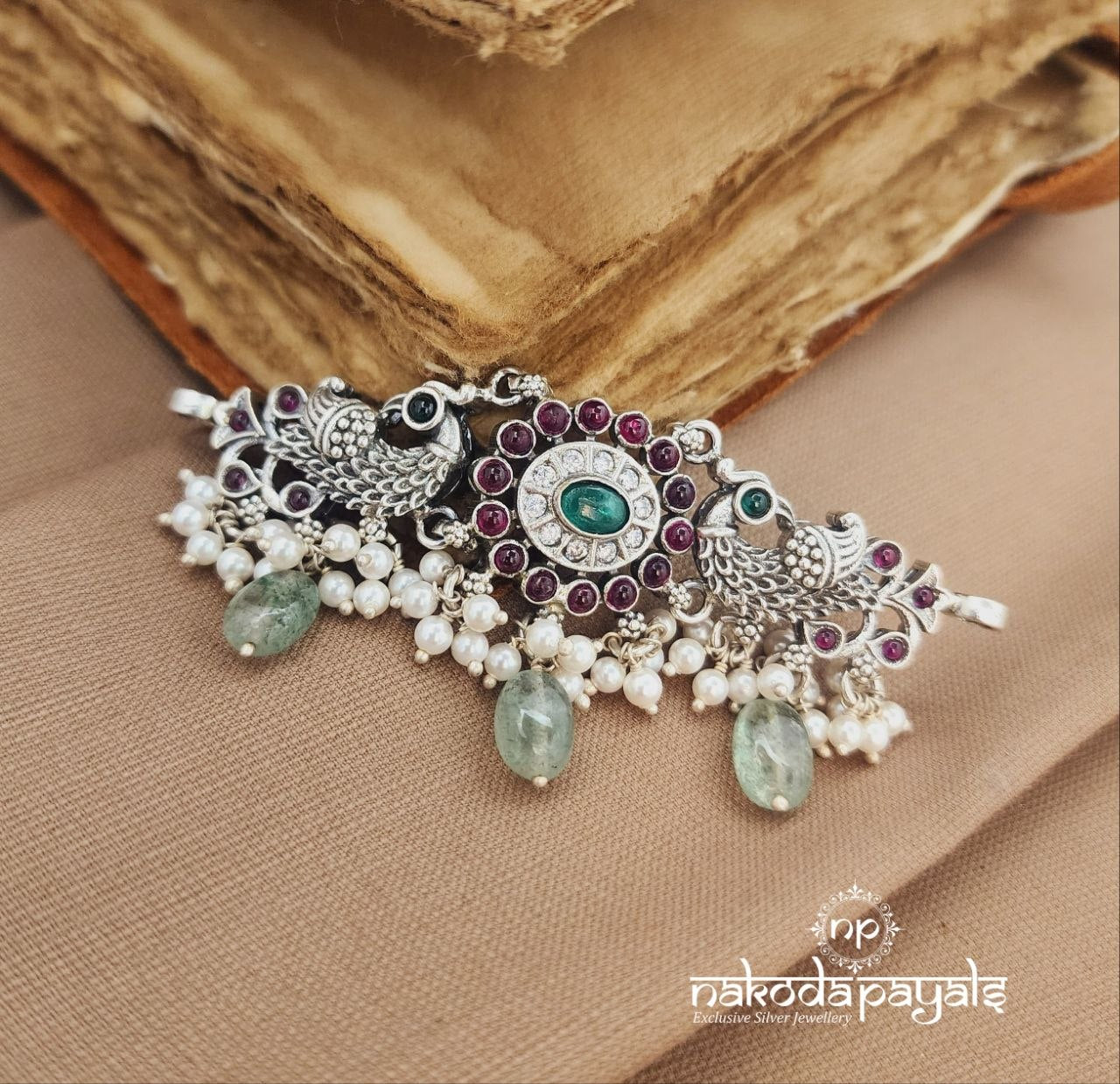 Twin Peacock Choker (N11655)