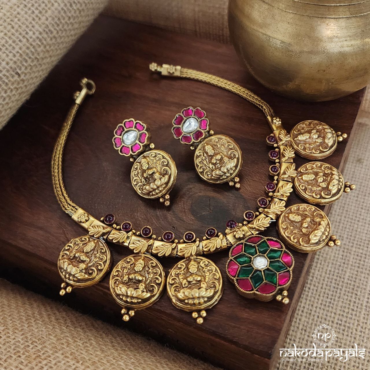 Lakshmi Drop Neckpiece With Earrings (Gn8269)
