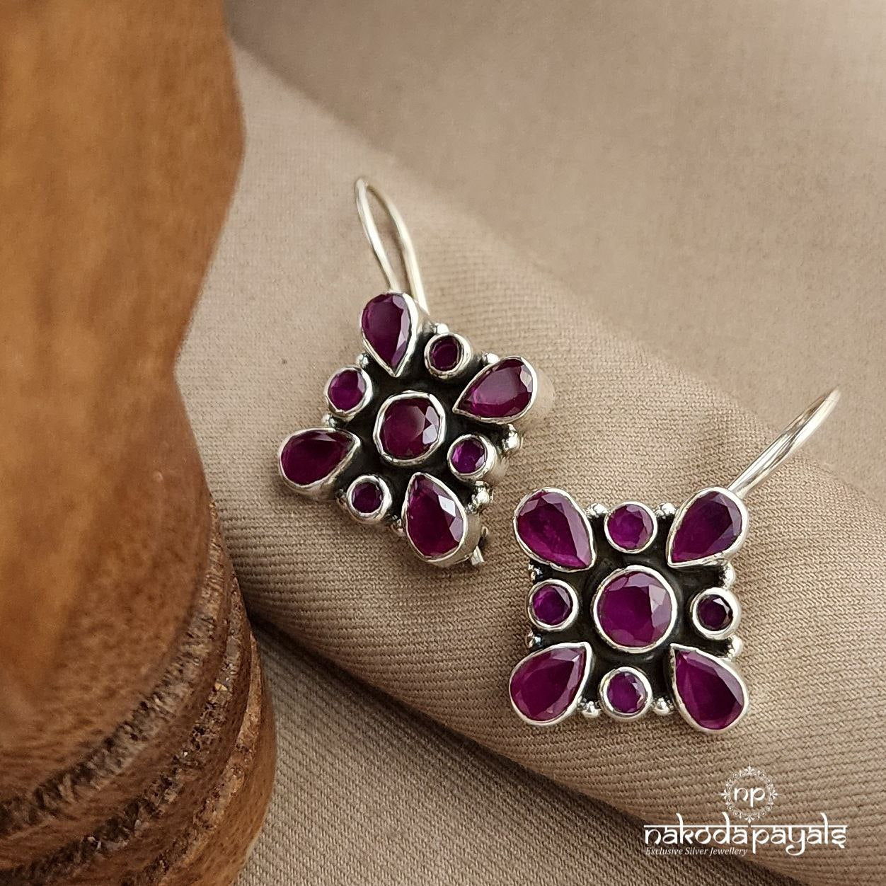 Gorgeous Emerald Pink Hanging (H2162)