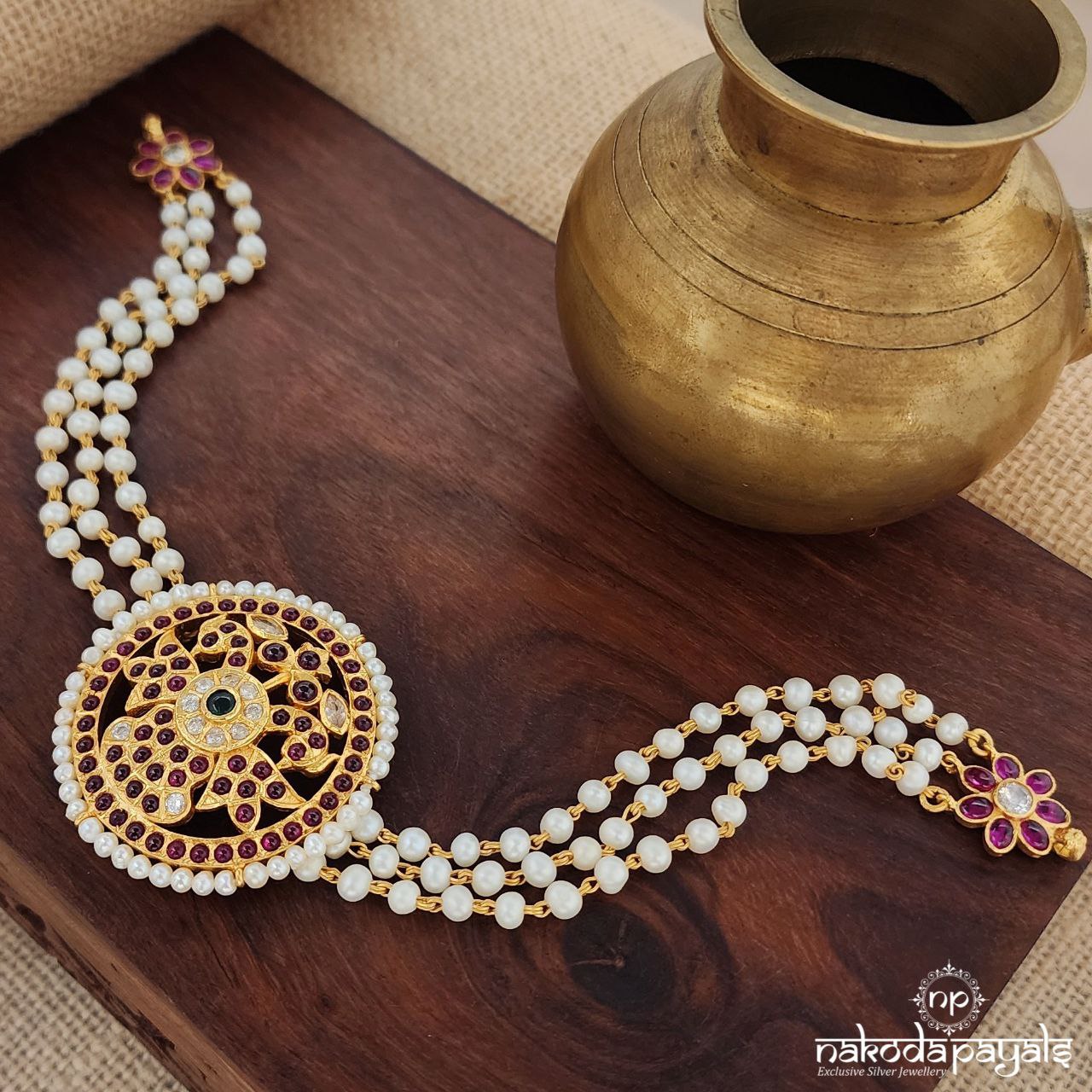 Circular Peacock Pearled Choker (Ge8768)