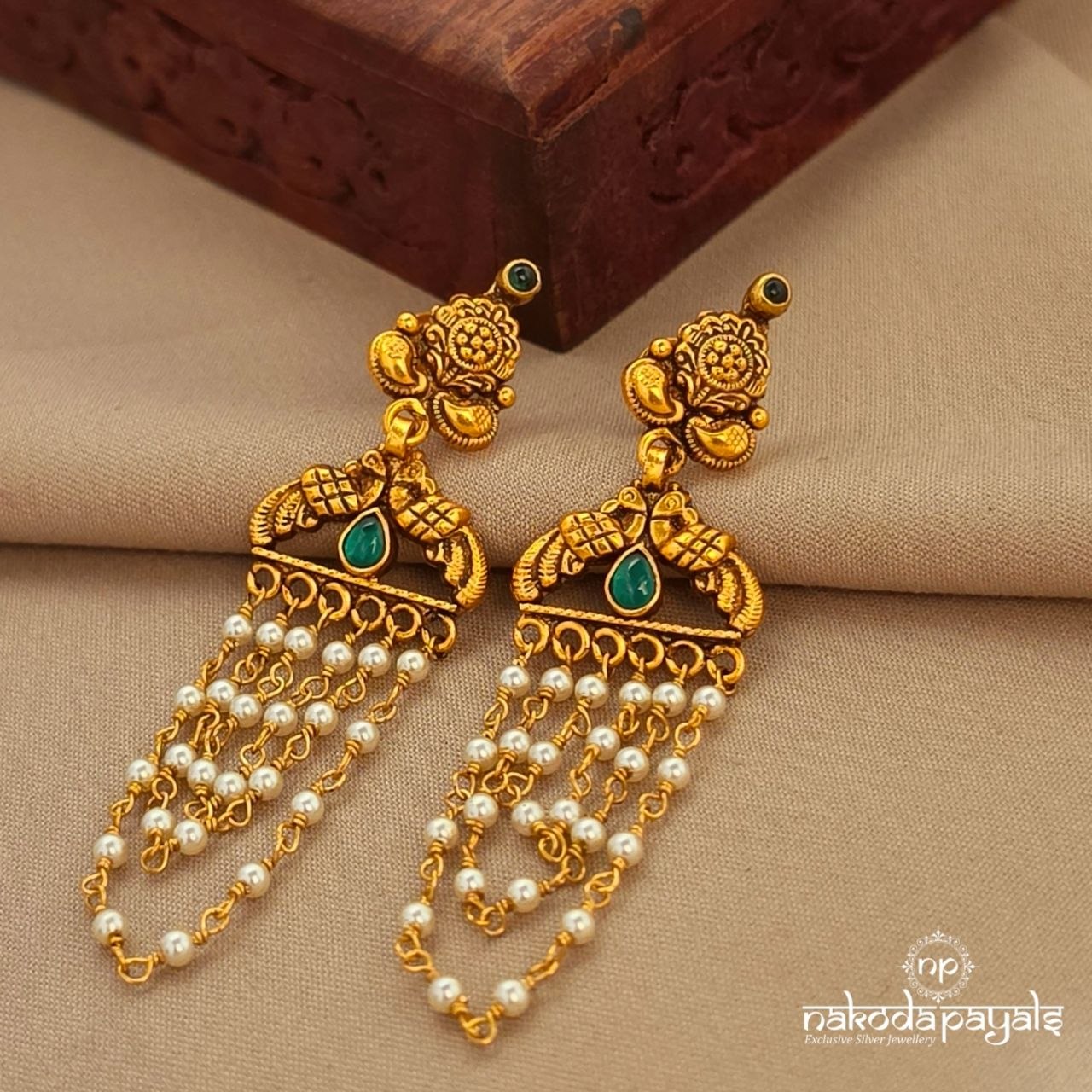 Greenish Leafy Chandbali (Ge10703)