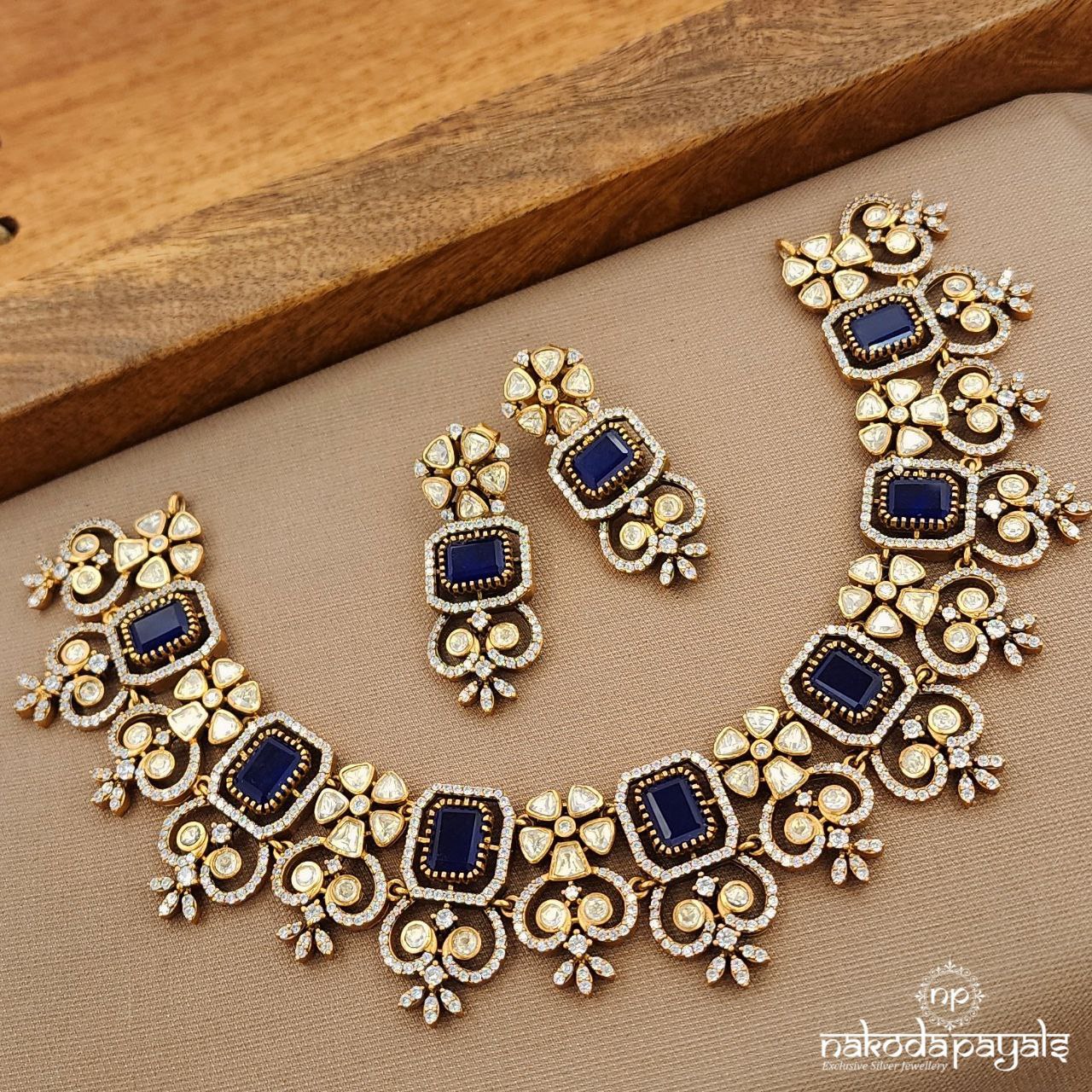 Rectangular Blue Neckpiece With Earrings (Gn9437)