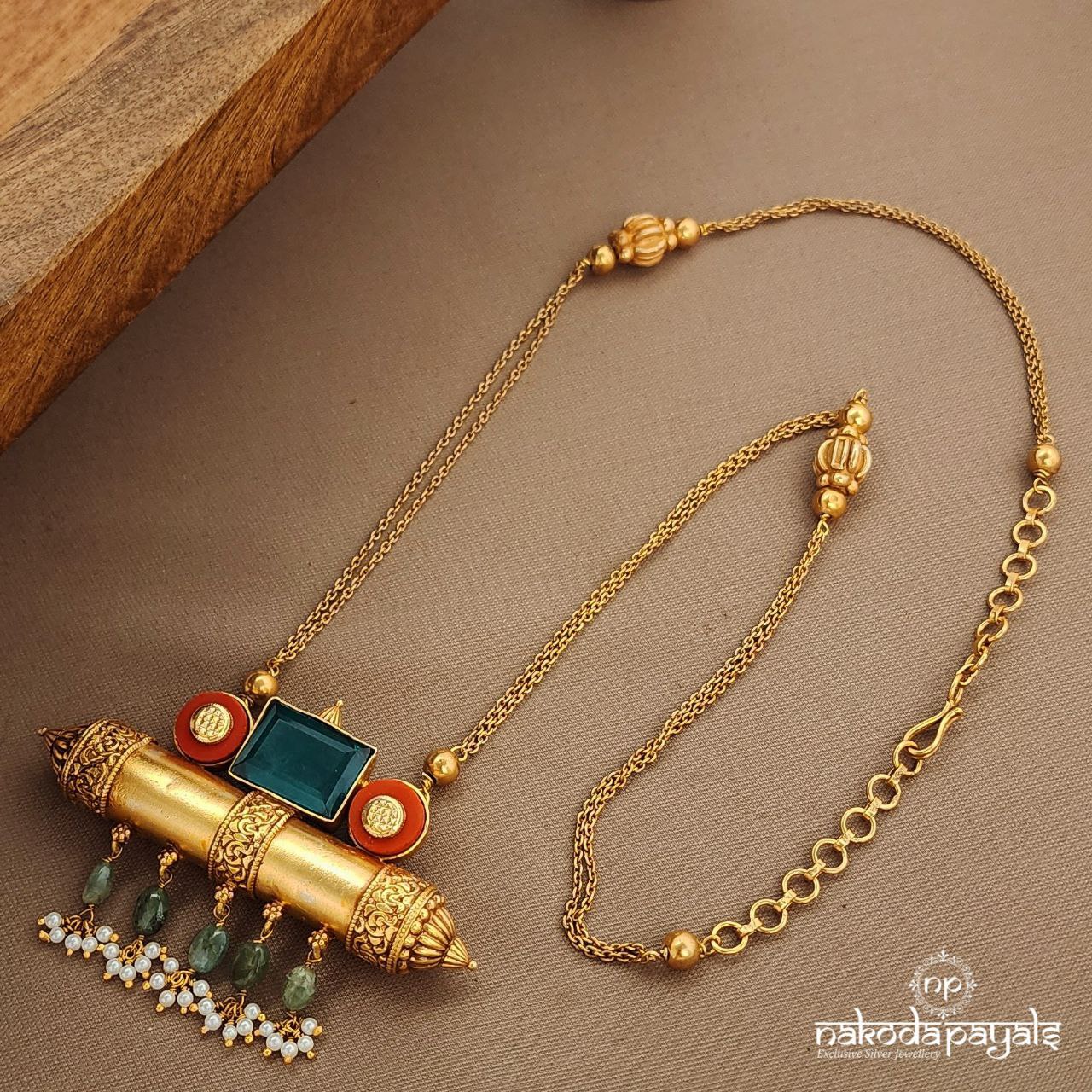 Tribal Coral & Green Neckpiece (Gn9542)