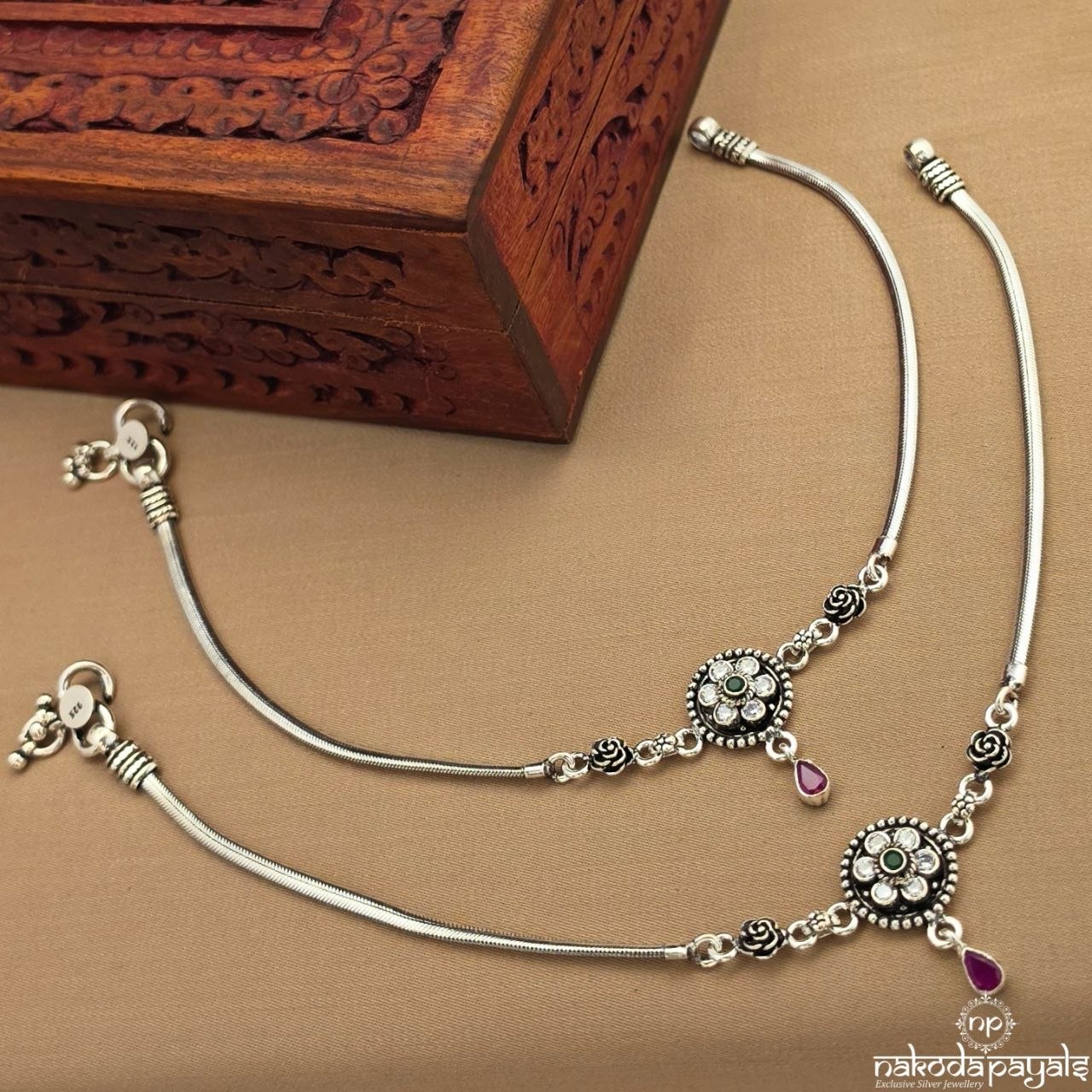 Green Dot Anklet (A6992)