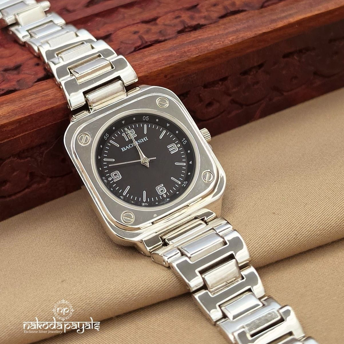 Endearing Squarish Watch (W0303)