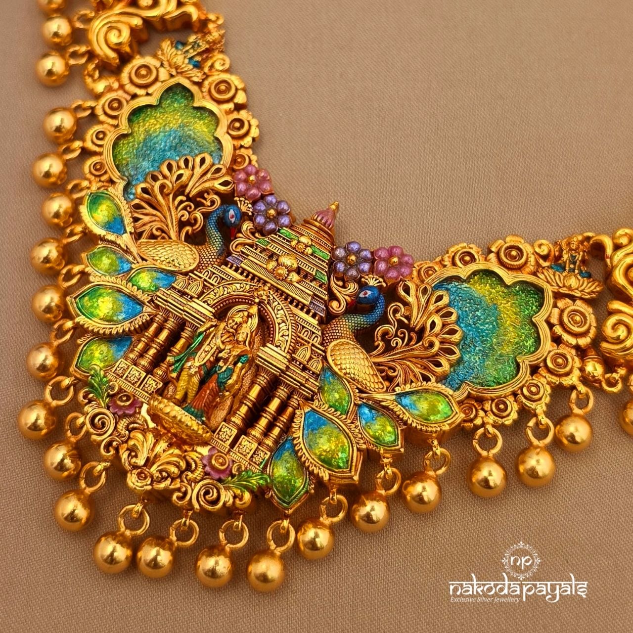 Endearing Radhakrishnan Ball Drop Neckpiece (Gn10183)