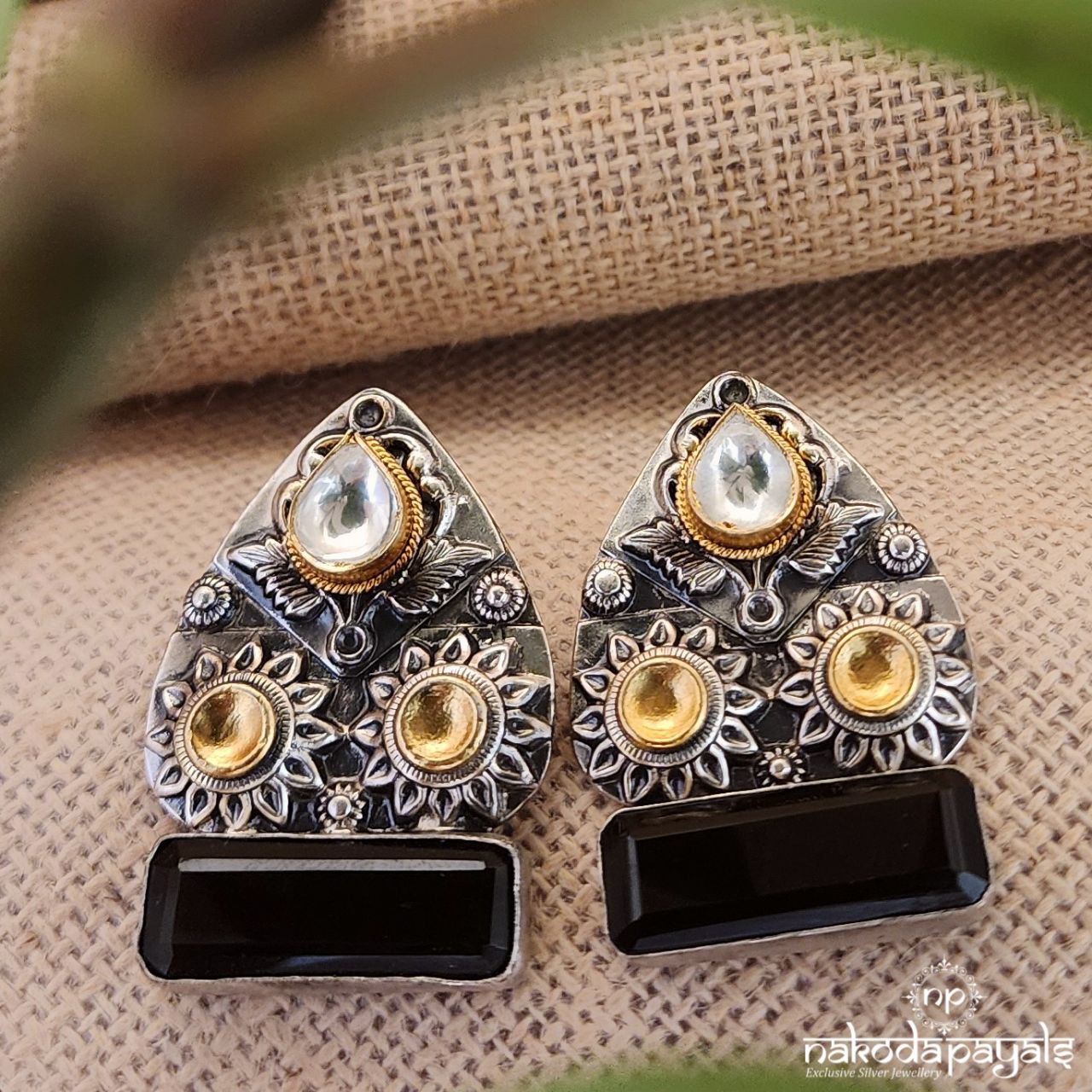 Tribal Dual Tone Studs (Dt1264)
