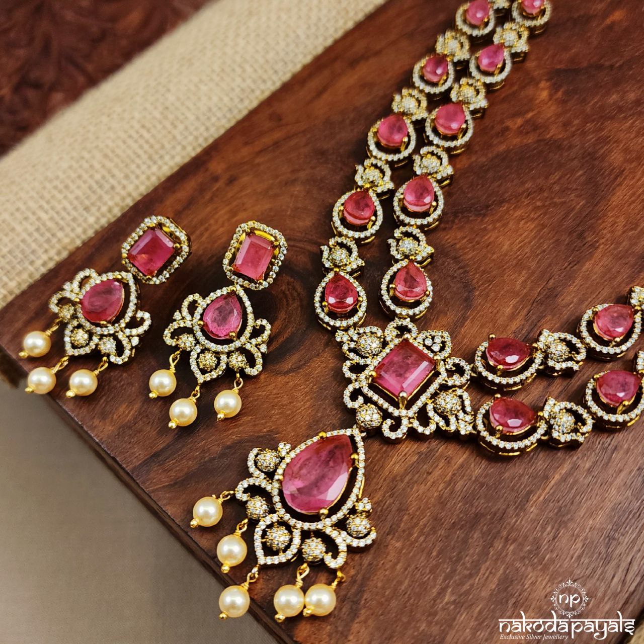 Gulab Pearled Drop Neckpiece With Earrings (Gn8588)