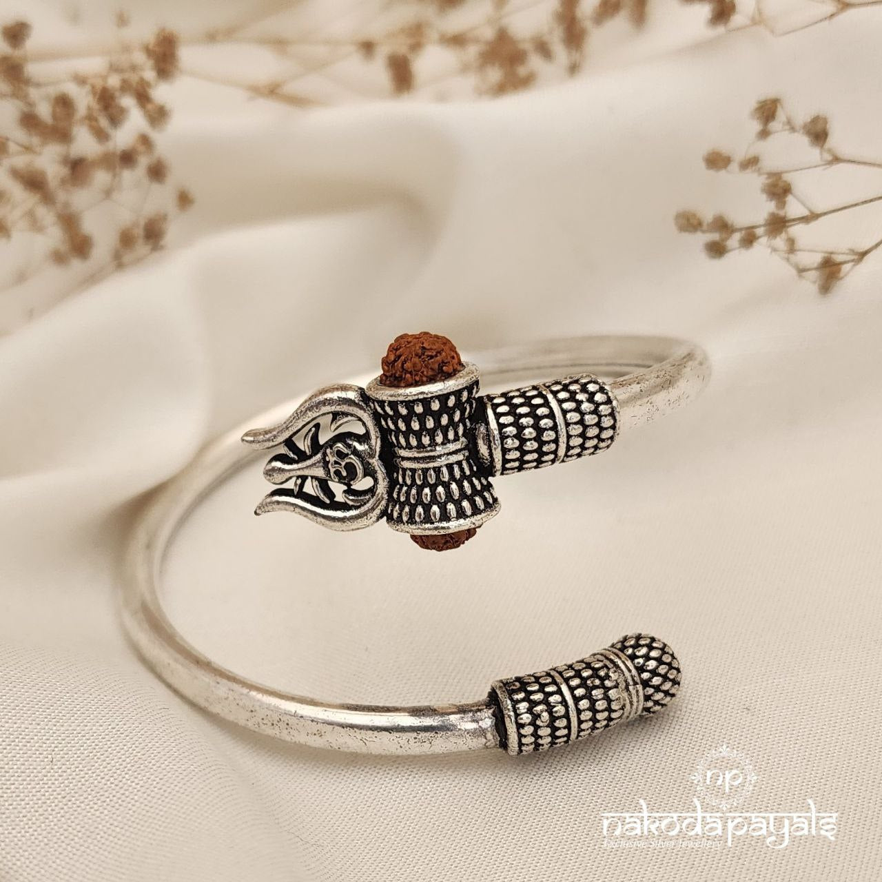 Flexible Rudrakshi Men's Kada (Mc0855)