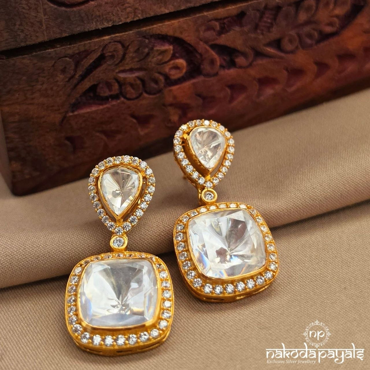 Squarish Moissanite Chandbali (Ge11423)