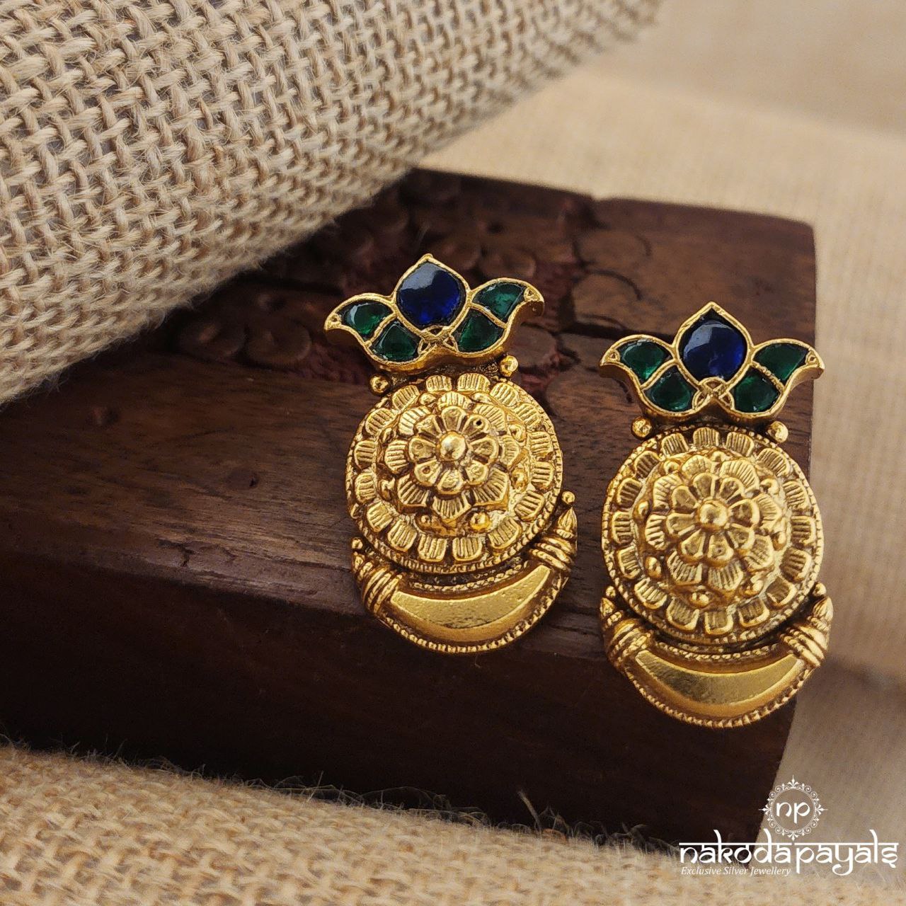 Green Lotus Earrings (Ge8503)