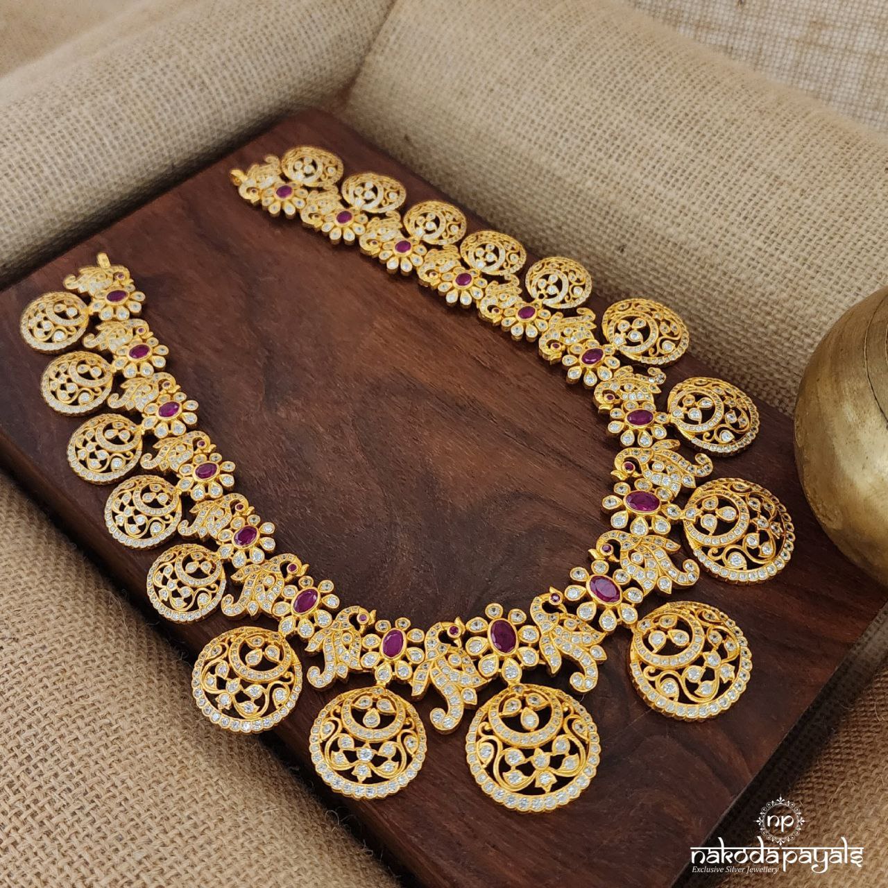 Twinkling Peacock Neckpiece (Gn8331)