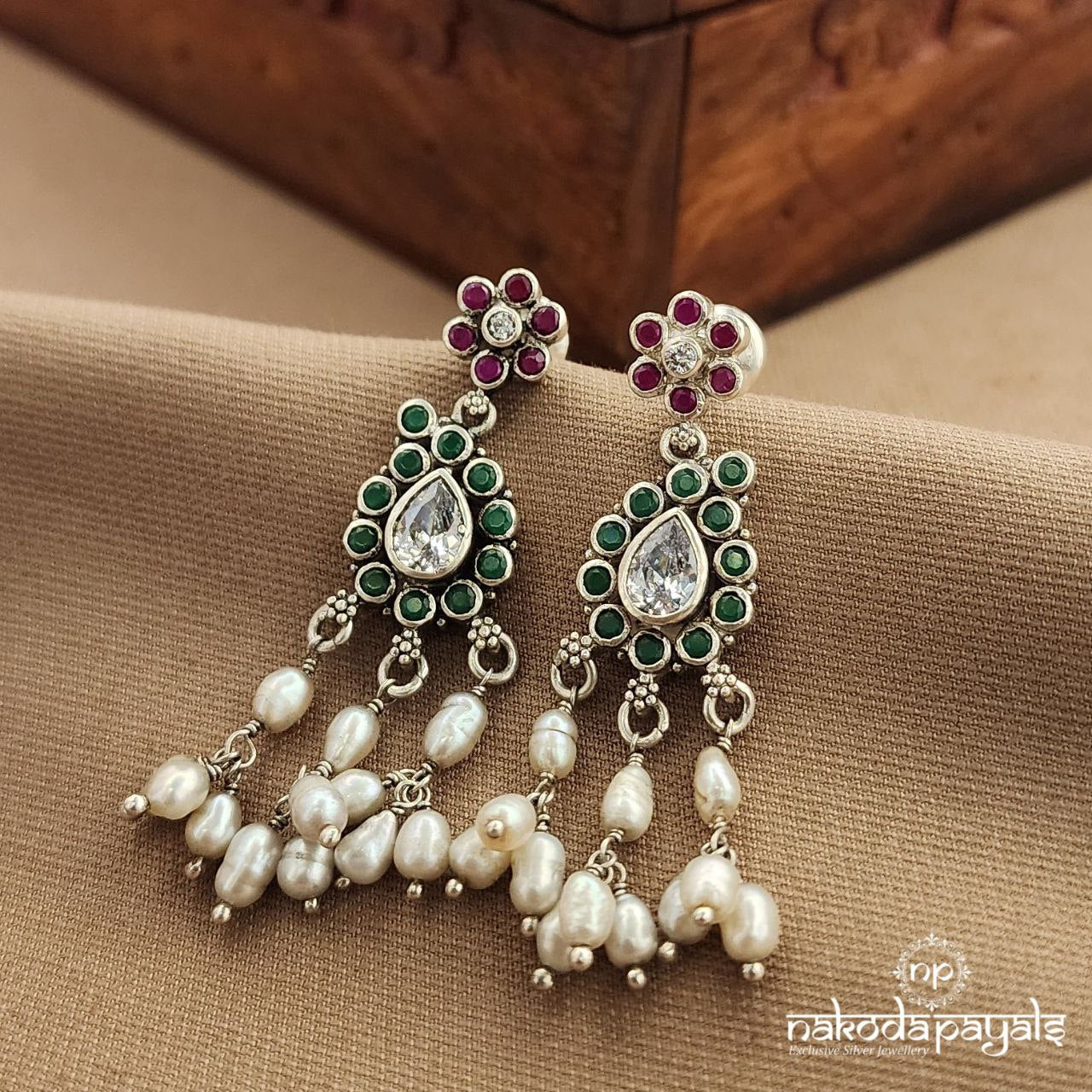 Floral Guttapusalu Studs (S3759)