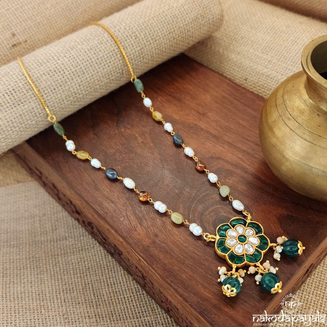 Green Kundan Neckpiece (Gn8163)