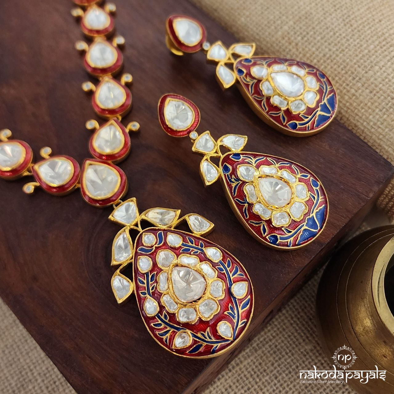 Moissanite Enameled Neckpiece With Earrings (Gn8750)