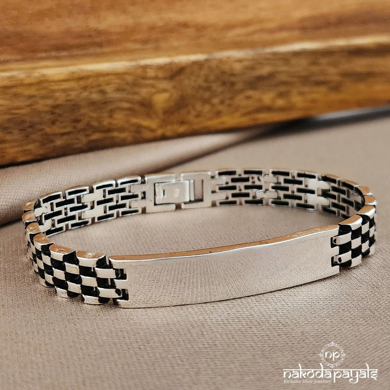 Rectangular Linked Men's Bracelet (Mc1054)