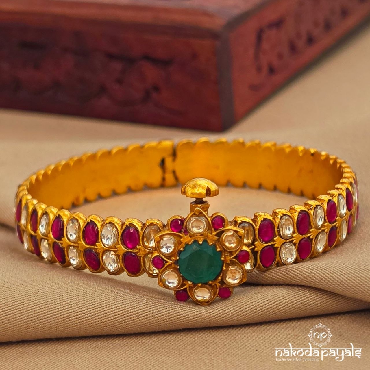 Kundan Screw Kada (Gk3293)