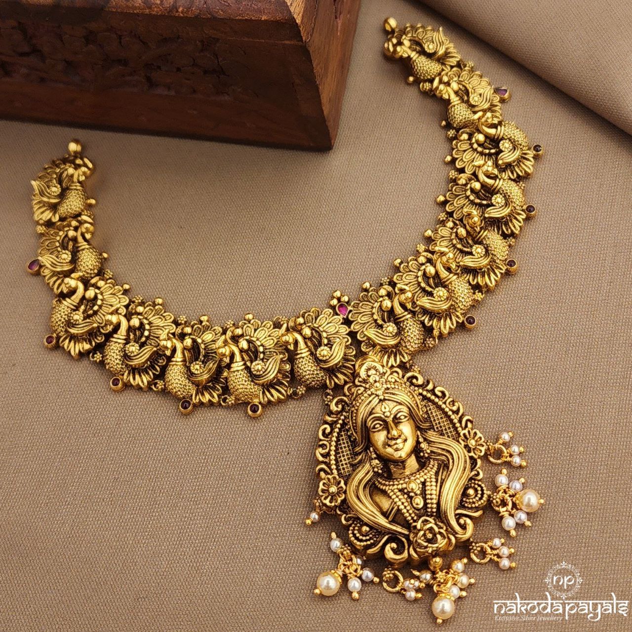 Maha Lakshmi Kundan Neckpiece (Gn9899)