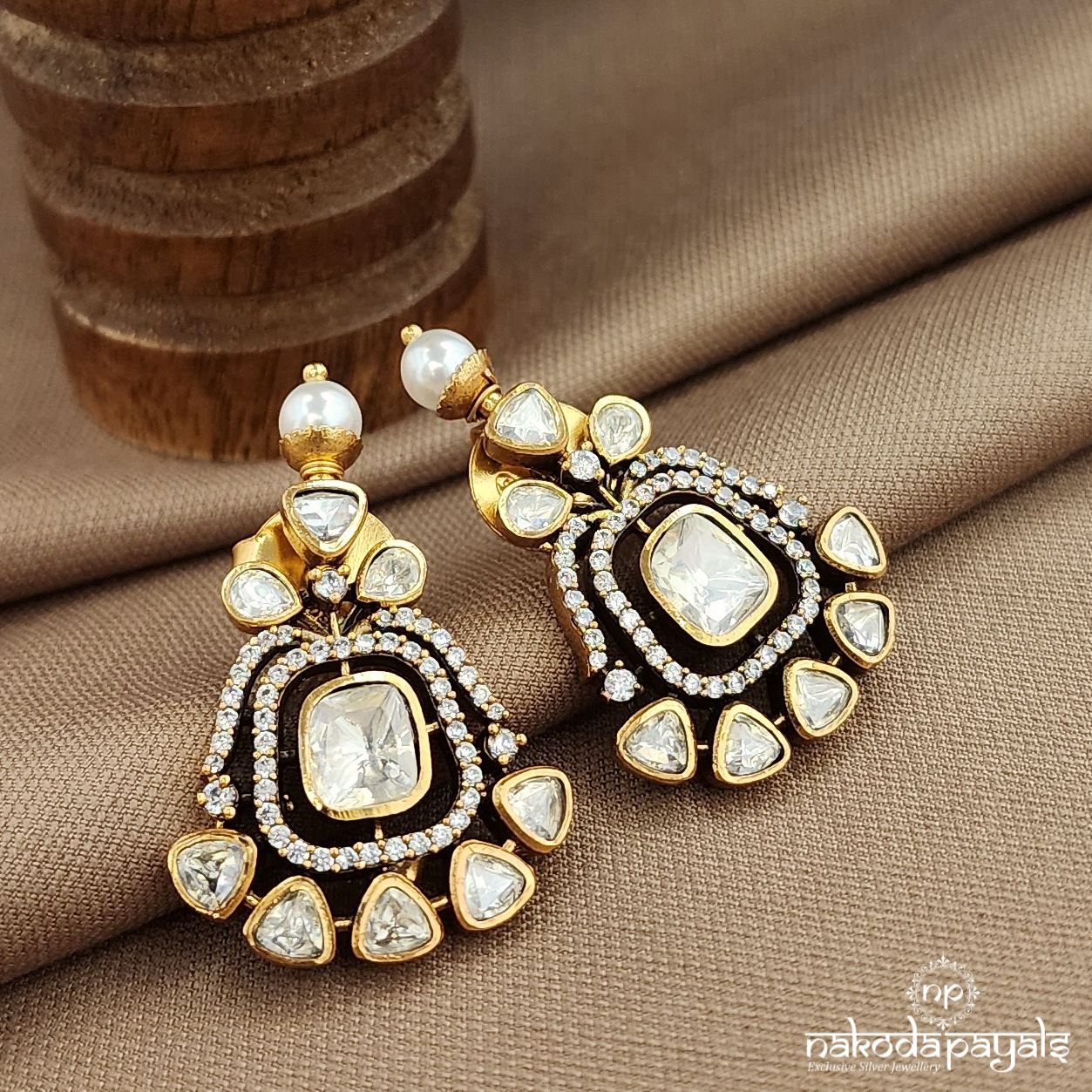 Pearled Sparkling Earrings (Ge10021)