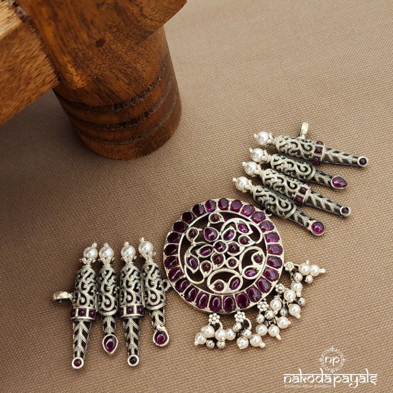 Pearl Drop Red Choker (N11142)