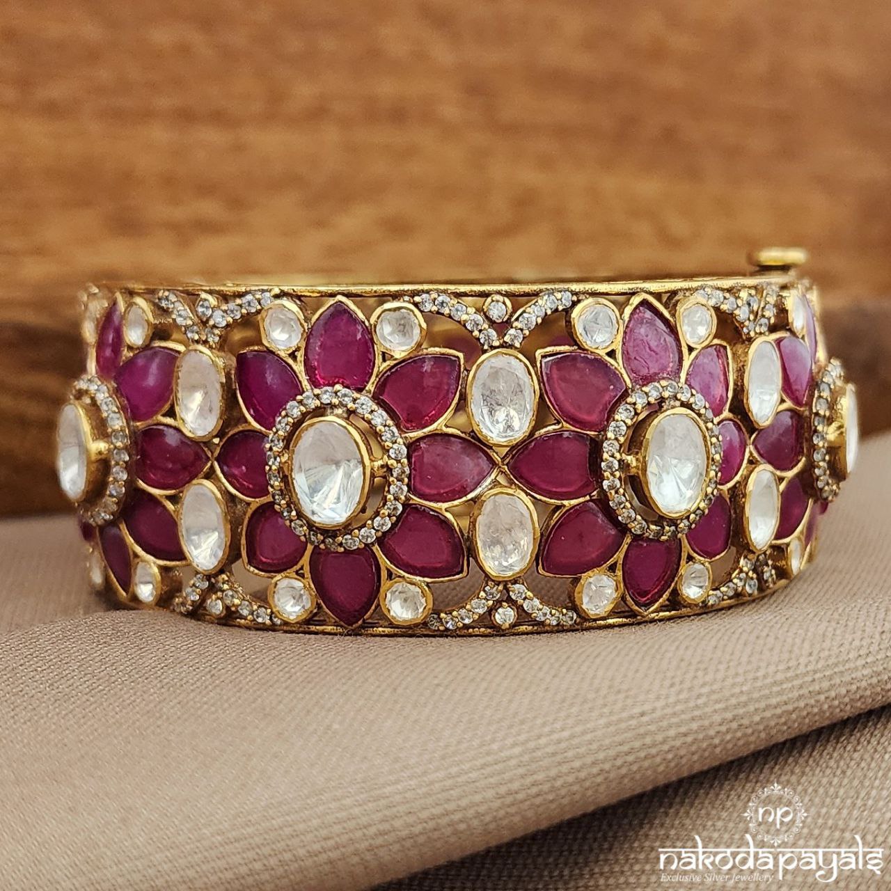 Shinney Pink Screw Kada (2.6) (Gk3206)