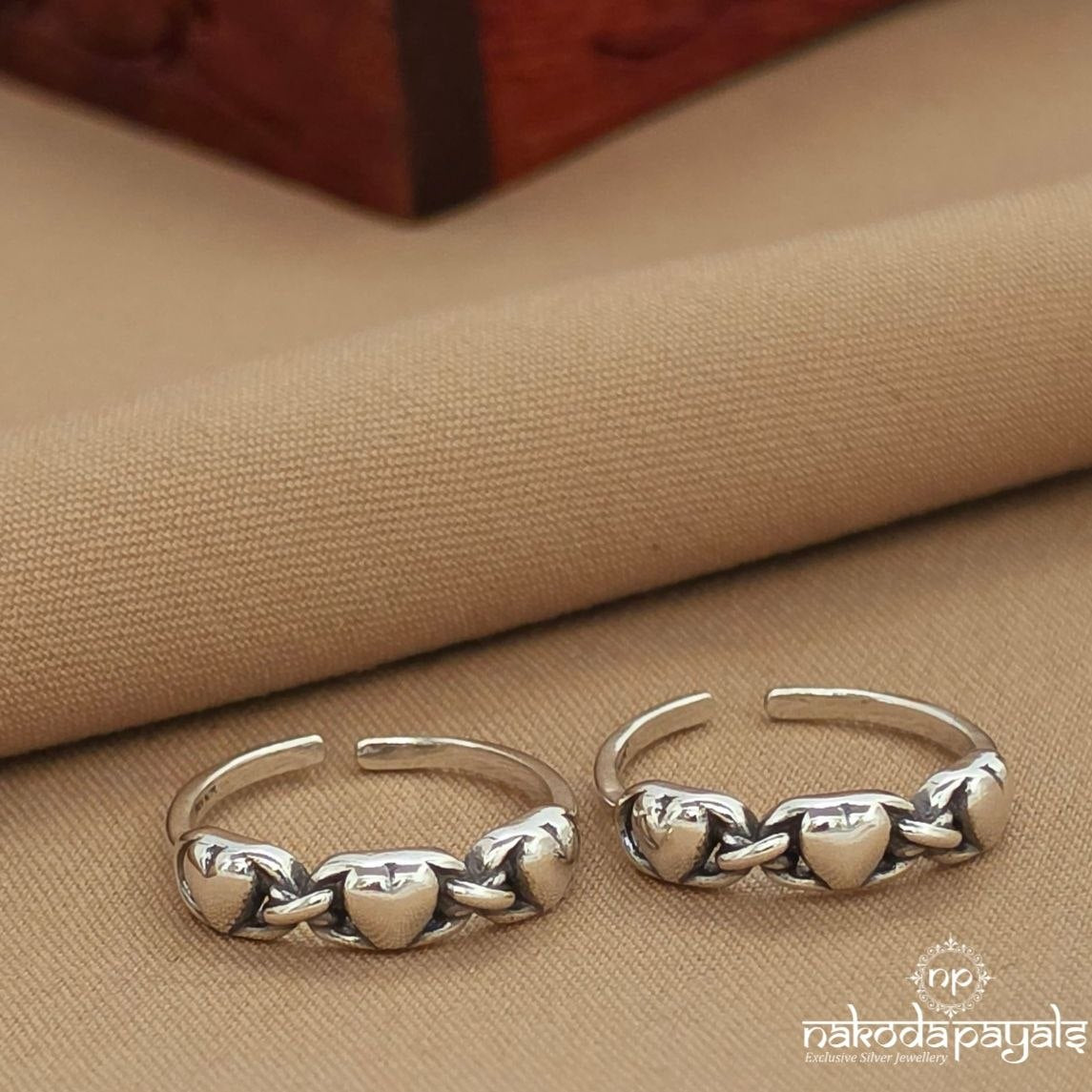 Three Heart Toerings (T4849)