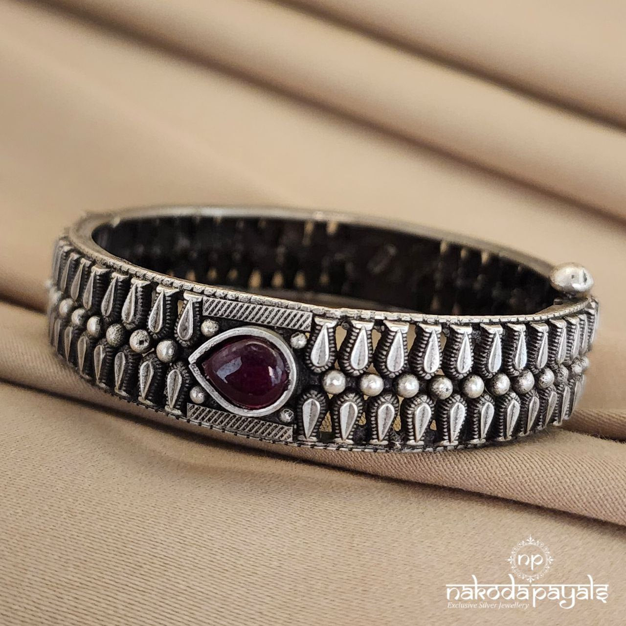 Pink Drop Simple Oxidised Kada (K3935)