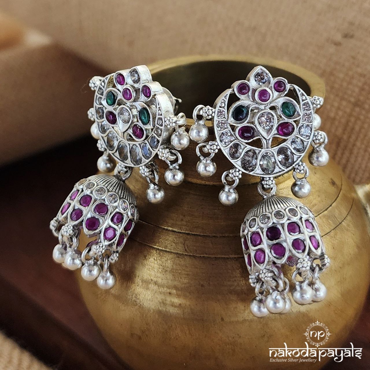 Moonlit Grace Jhumka (J8059)