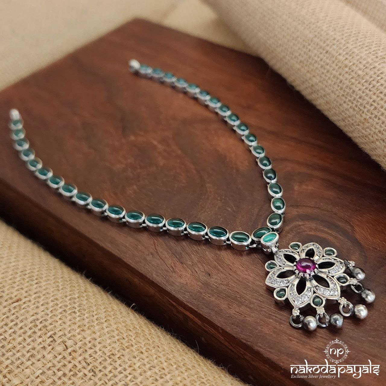 Emerald Green Neckpiece (N10189)