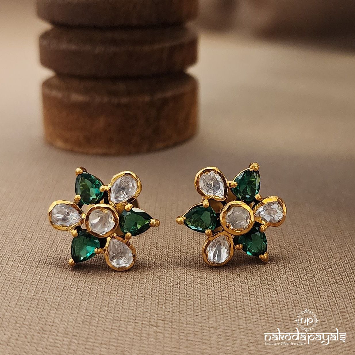 Green Moissanite Studs (Ge10052)