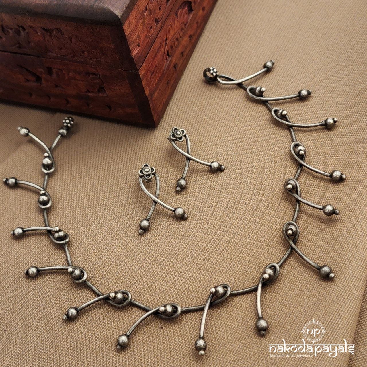 Trending Neckpiece With Earrings (N11618)