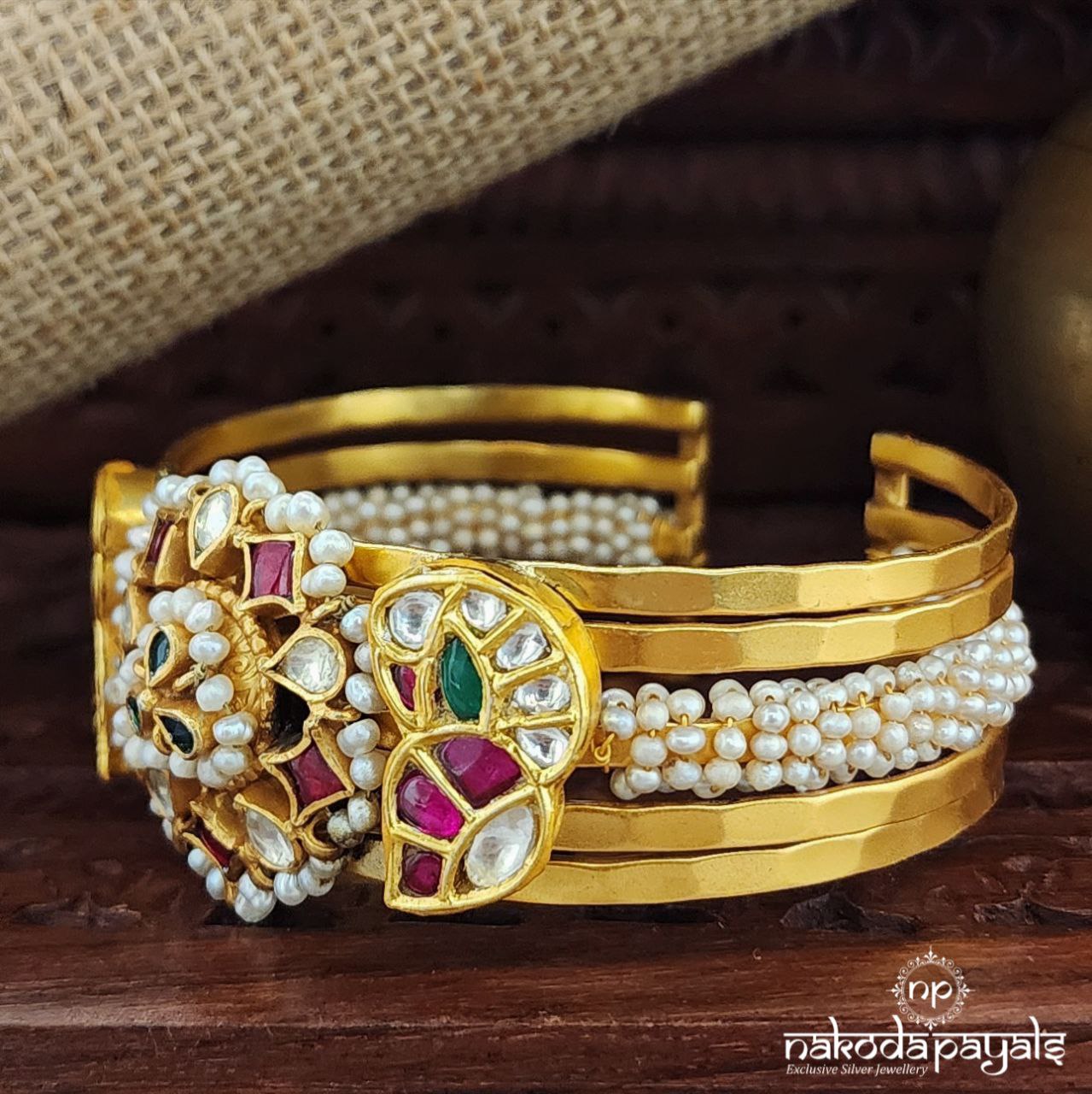 Kundan Pearled Kada (Gk3069)
