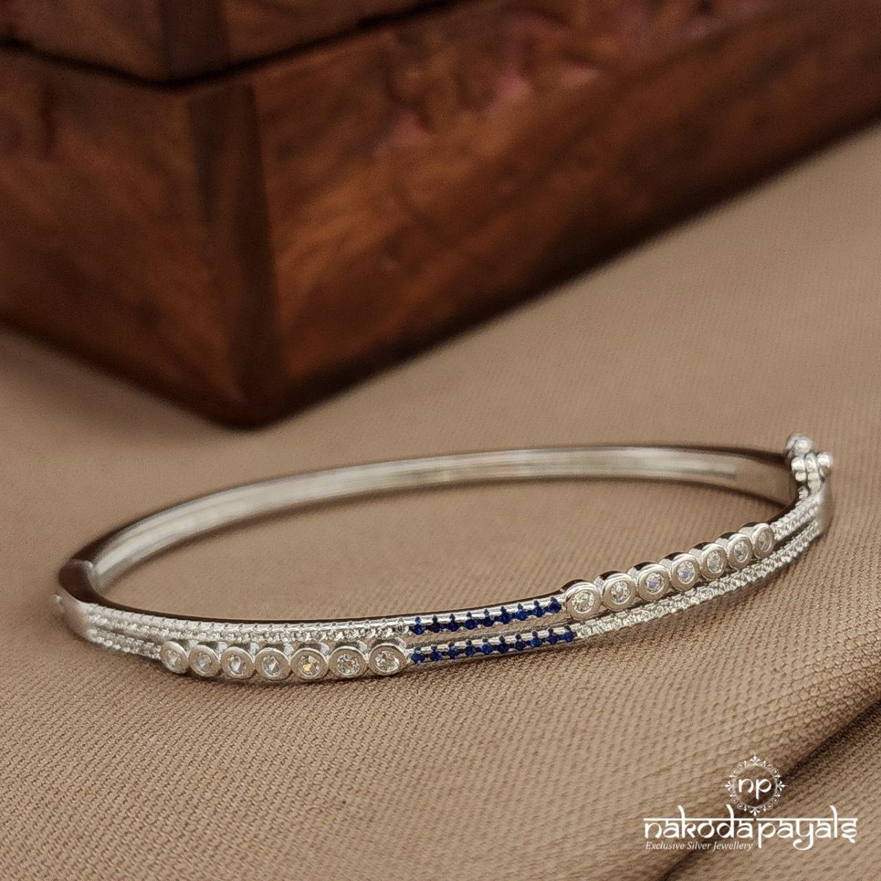 Blue CZ Kada (St3784)