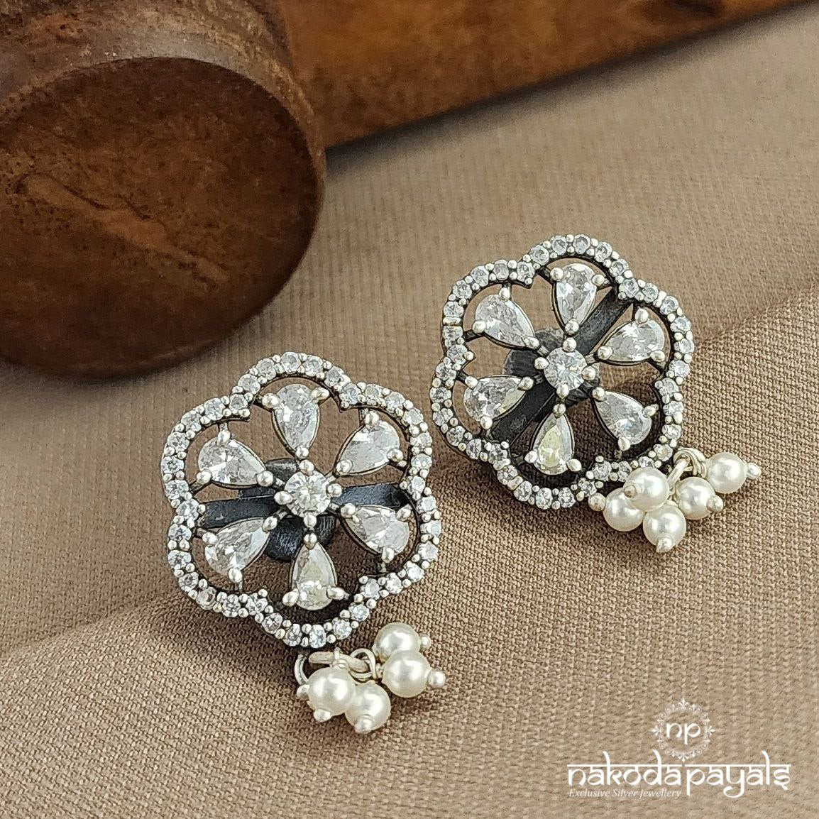 Elegant Pearled Studs (S3615a)