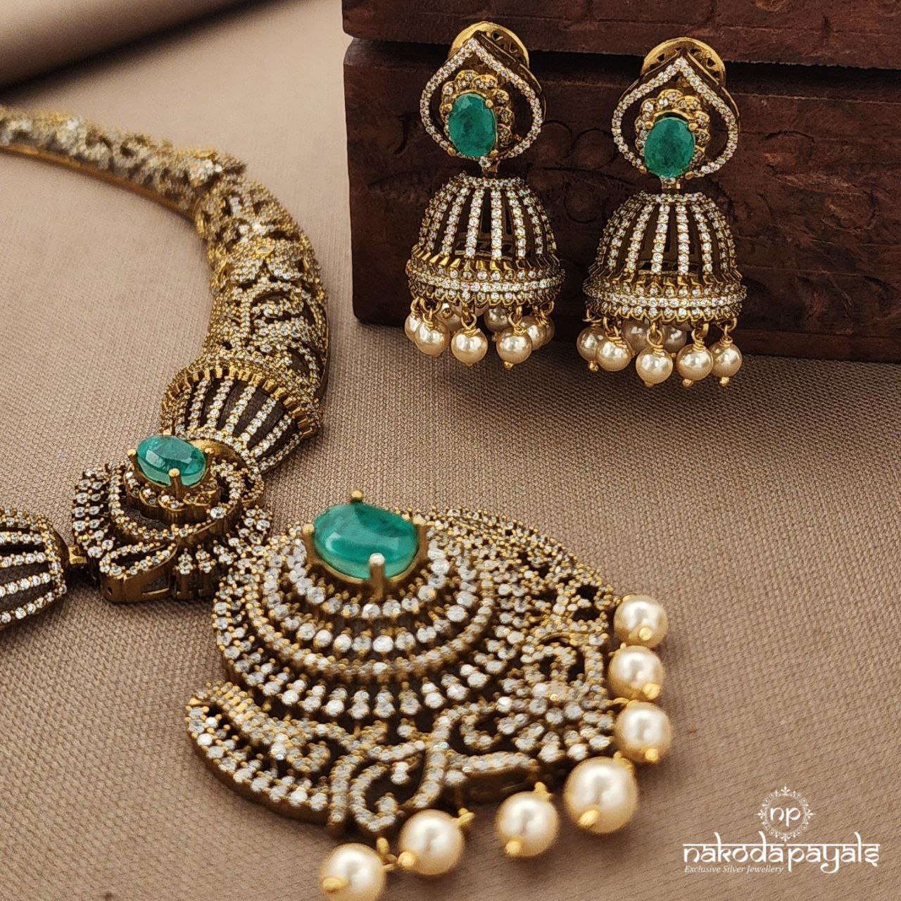 CZ Green Neckpiece With Earrings (Gn9883)
