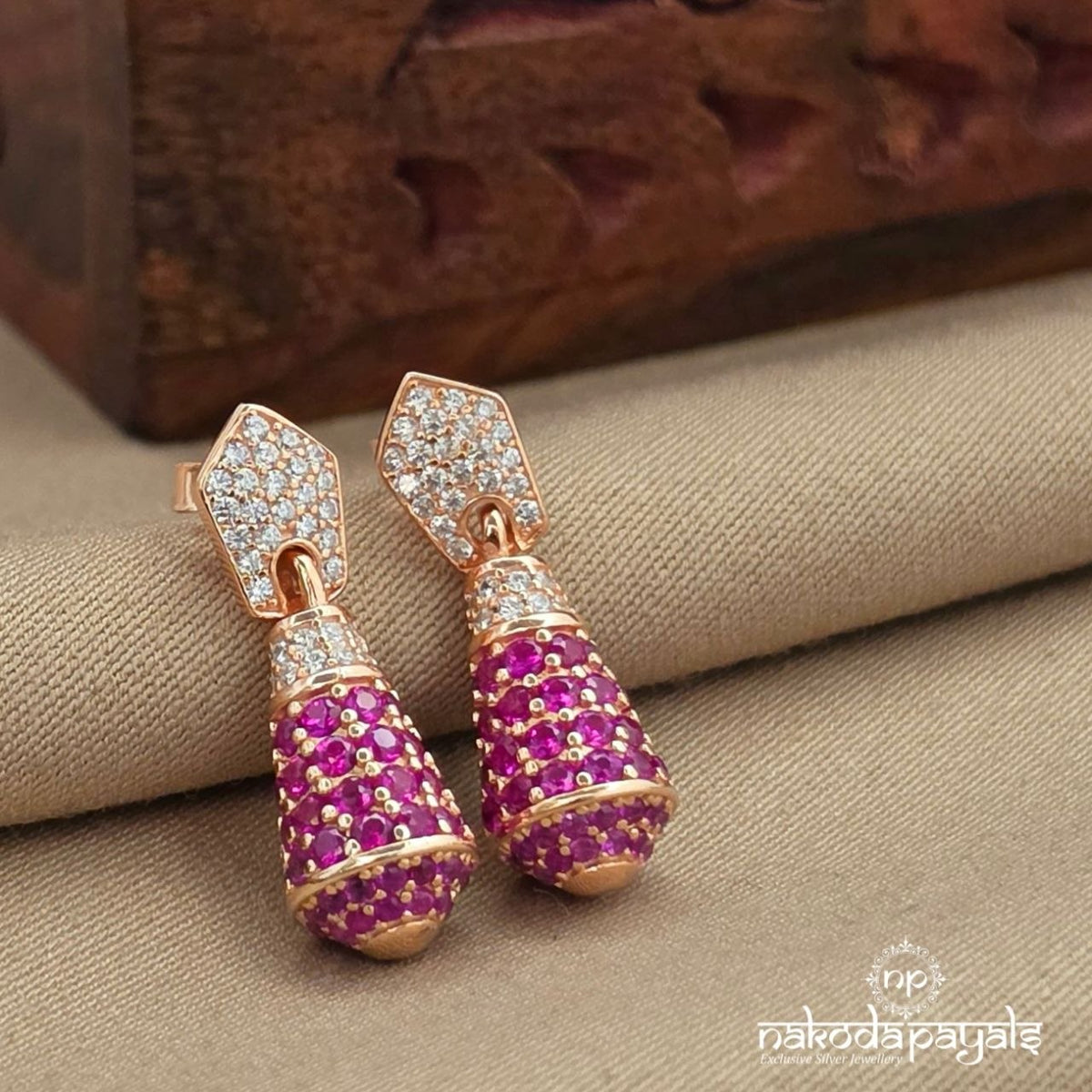 Bluish CZ Earrings (St4185-86)