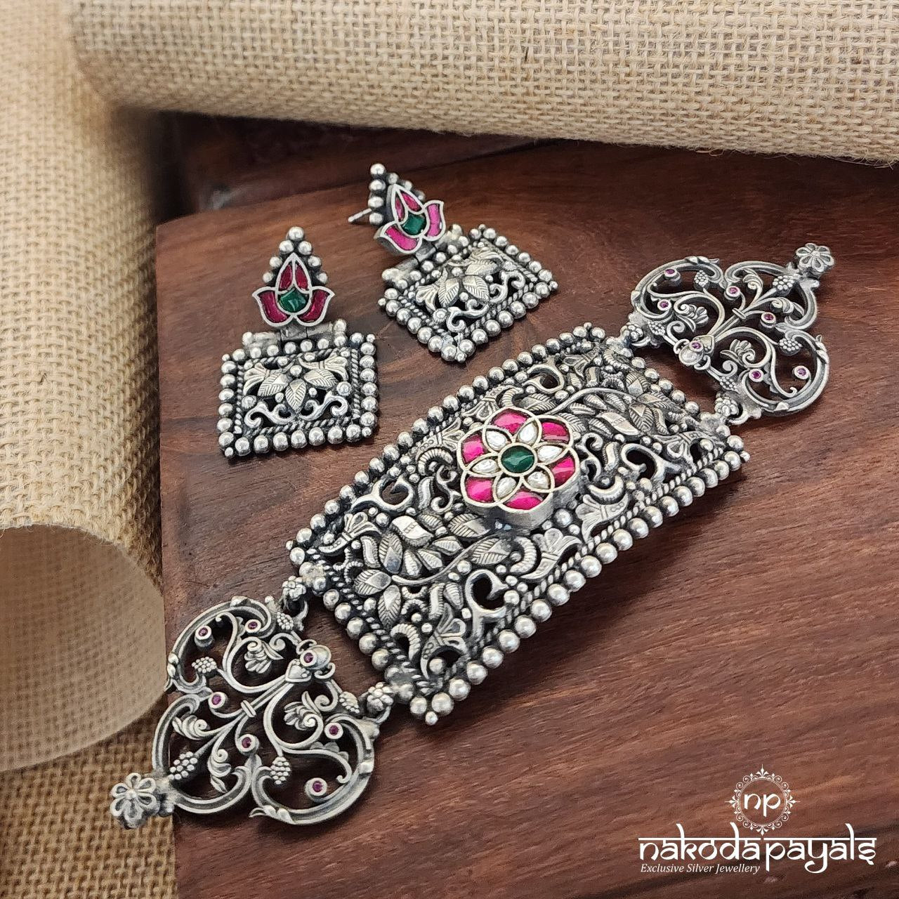 Cuff Bracket Choker With Earrings (N9984)