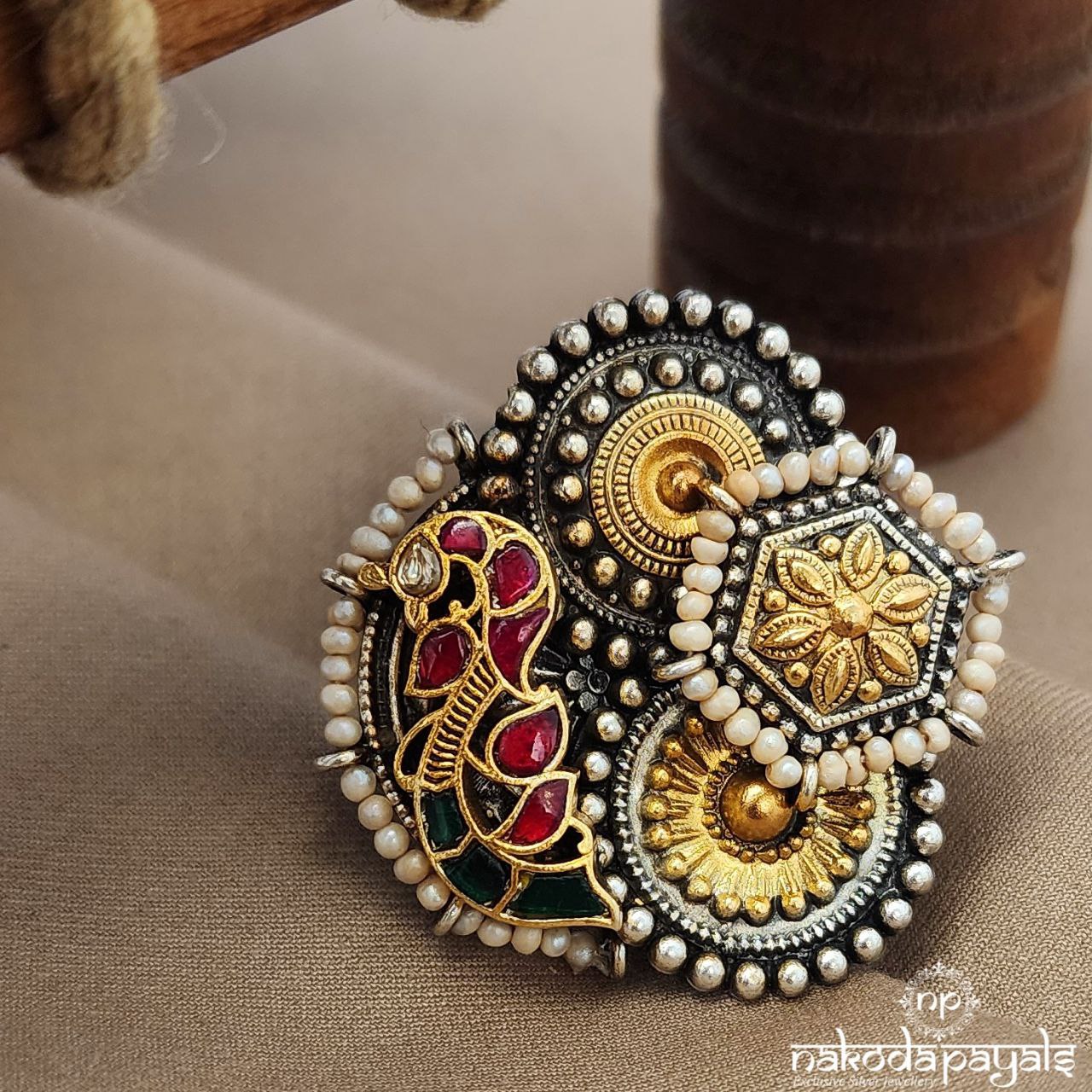 Kundan Pearled Finger Ring (F2873)