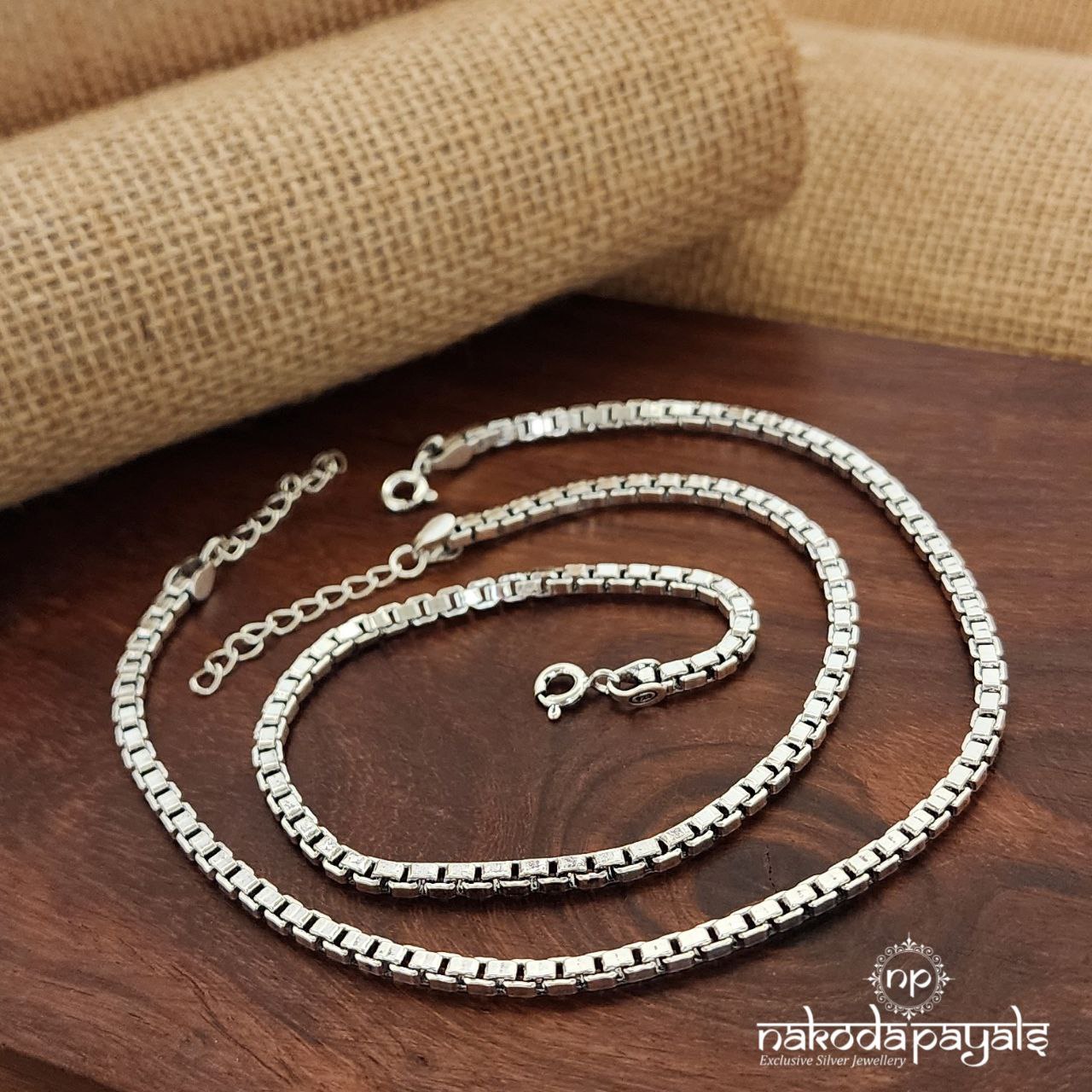 Simple Linked Anklets (A5855)