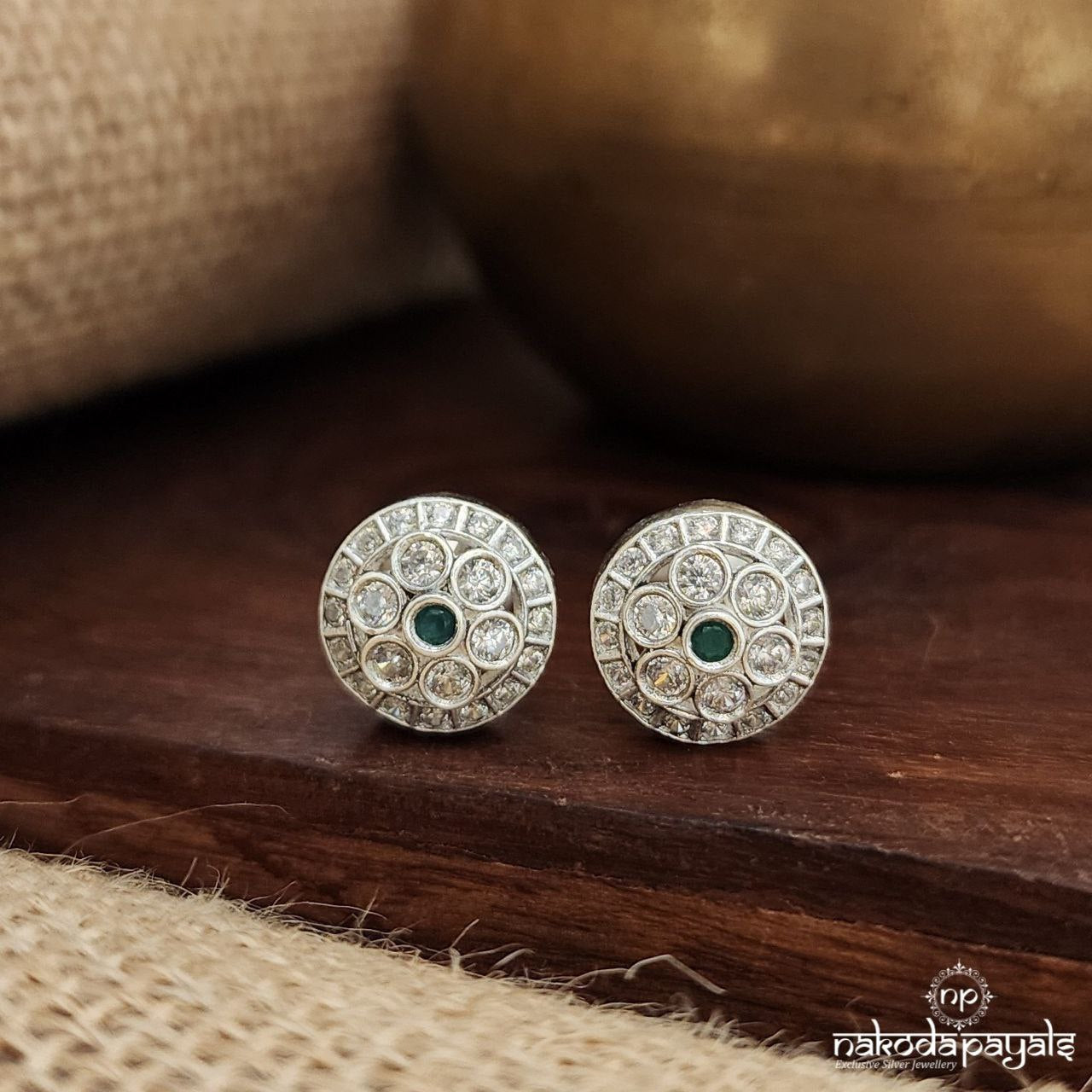 Circular White Studs (S3622)